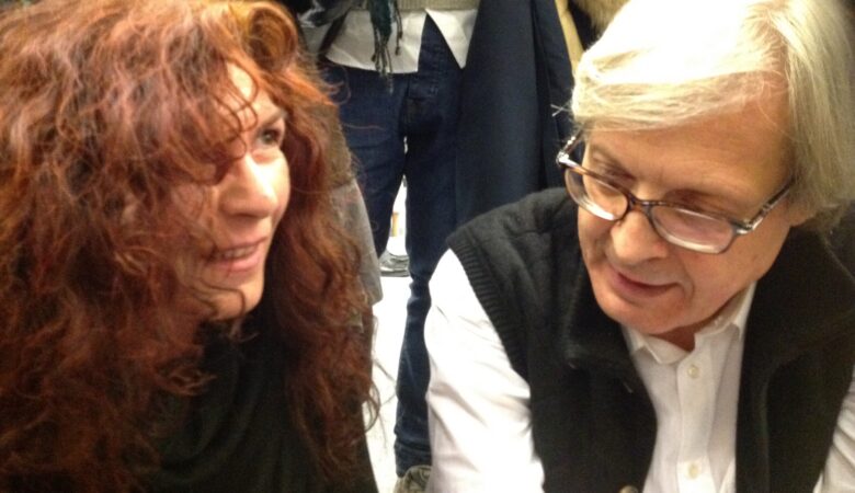 Donata Lombardi con Vittorio Sgarbi alla 1ª Biennale della Creatività a Verona - 7